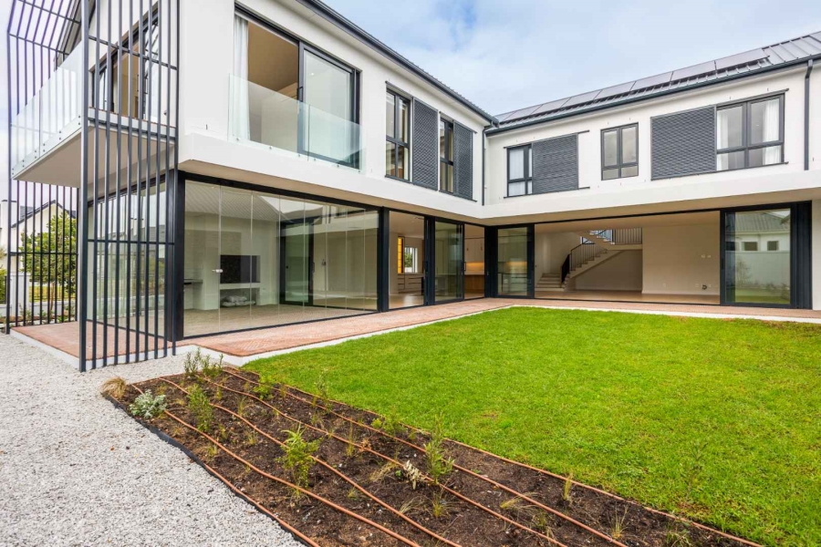4 Bedroom Property for Sale in Val De Vie Estate Western Cape